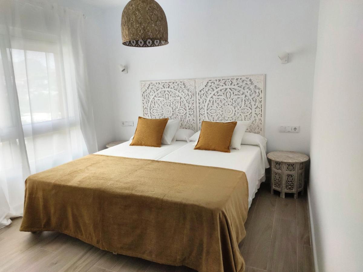 La Posada De Lola - Adults Only Hotel Bolonia Exterior photo