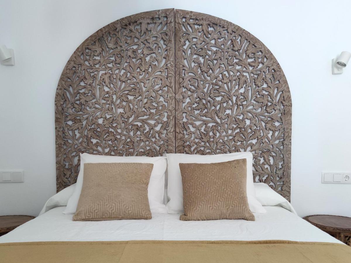 La Posada De Lola - Adults Only Hotel Bolonia Exterior photo