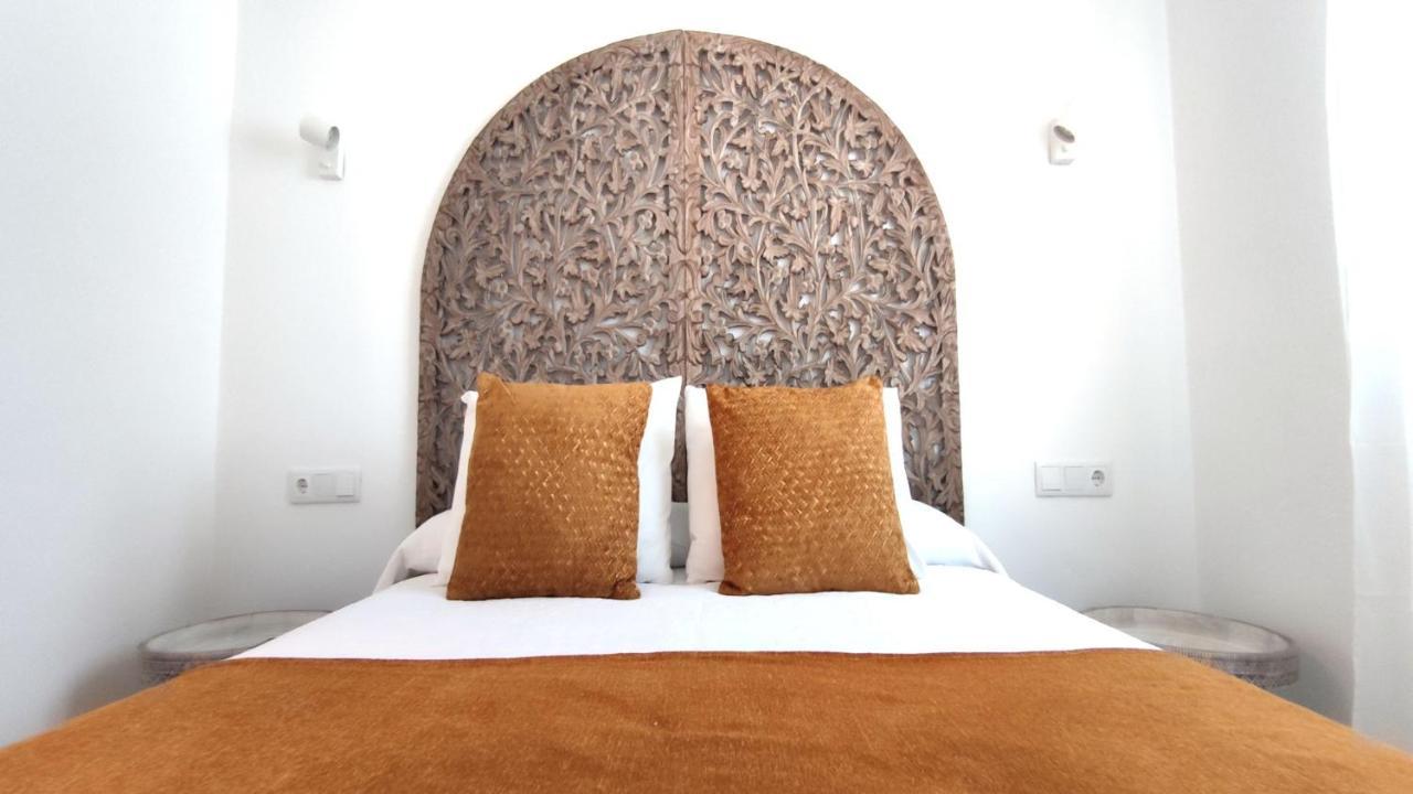 La Posada De Lola - Adults Only Hotel Bolonia Exterior photo