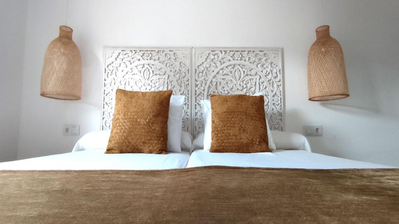 La Posada De Lola - Adults Only Hotel Bolonia Exterior photo