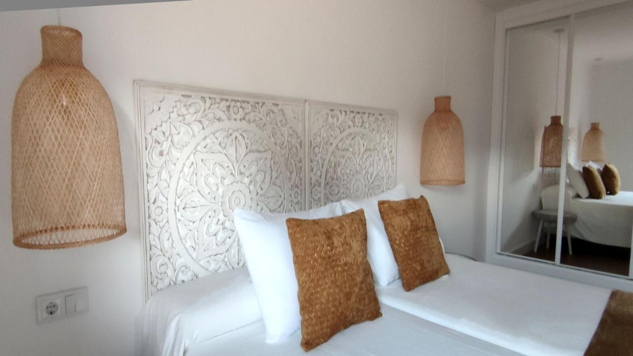 La Posada De Lola - Adults Only Hotel Bolonia Exterior photo
