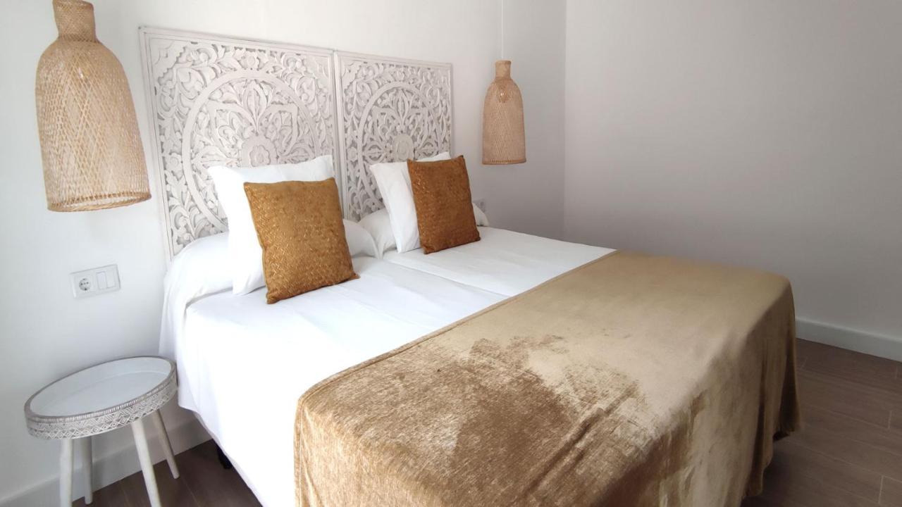 La Posada De Lola - Adults Only Hotel Bolonia Exterior photo
