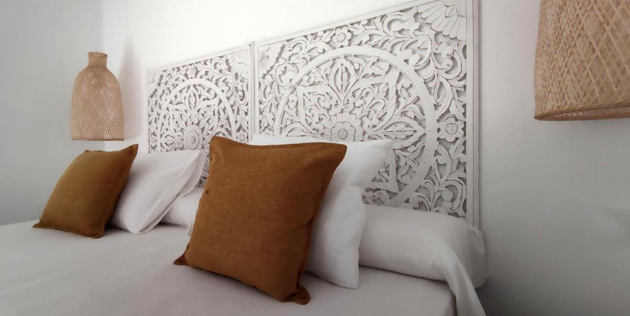 La Posada De Lola - Adults Only Hotel Bolonia Exterior photo