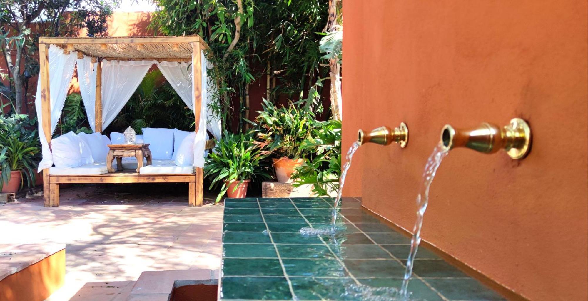 La Posada De Lola - Adults Only Hotel Bolonia Exterior photo